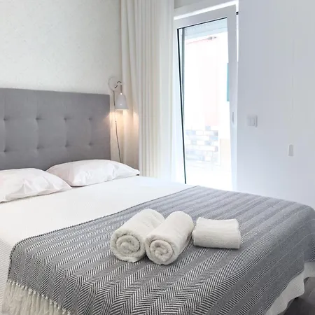 Apartamento House Alzira - Centro Histórico Da Nazaré